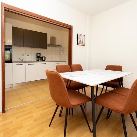 3 Bedroom Gorgeous Apartment In Трогір Екстер'єр фото