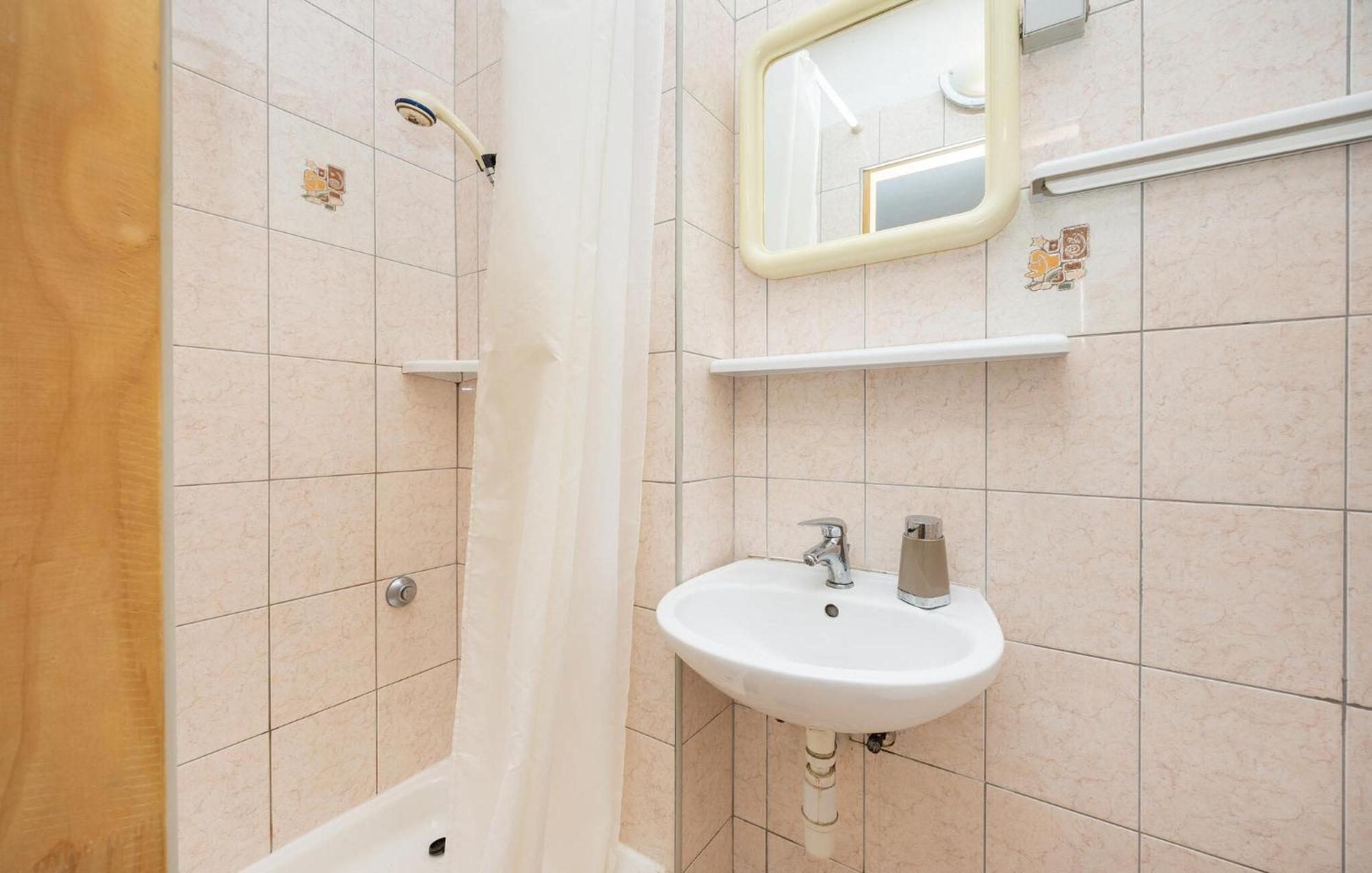 3 Bedroom Gorgeous Apartment In Трогір Екстер'єр фото